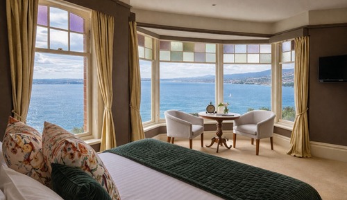 King Waterview - Charles Fox Room