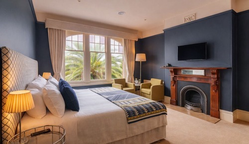 King Spa Suite - The Hampden