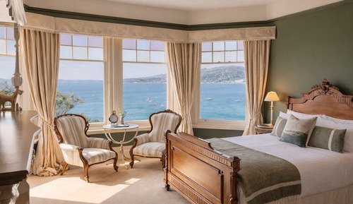 Queen Waterview - Knopwood Room