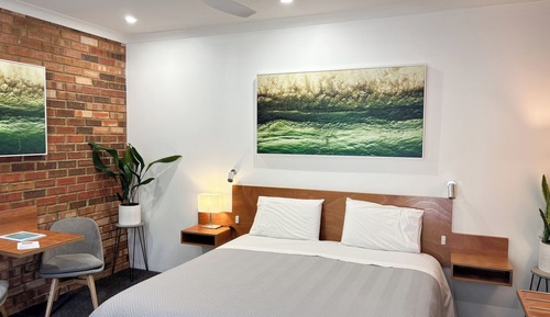Double Room, 1 King Bed