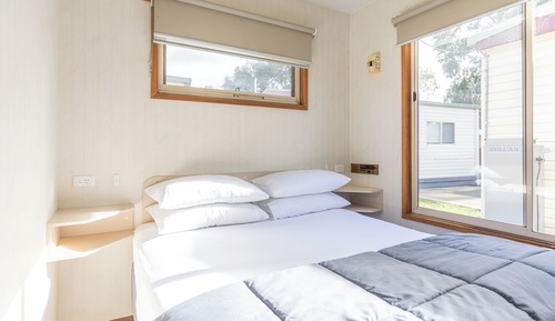 Banksia Cabin