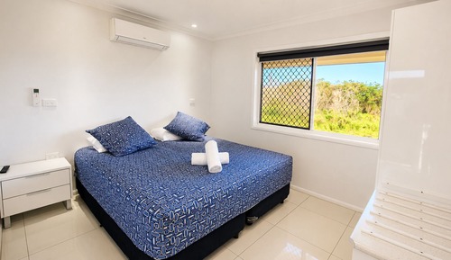 Serviced Apartment (1x King, 1x Bunk and 1x Single Rollaway)