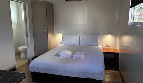 Economy Cabin - Sleeps 2