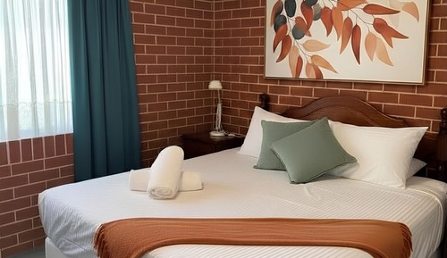 King Bed Apartment