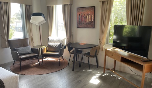 Deluxe Spa Suite