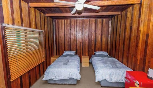 Twin Chalet - Cabin 5