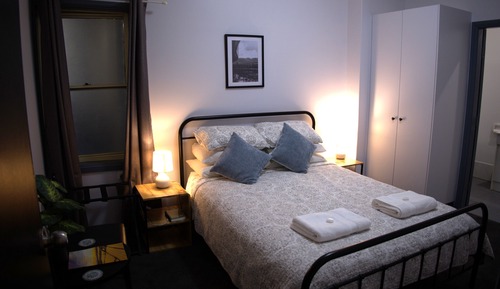 Double Room, 1 Queen Bed, Non Smoking, Private Bathroom