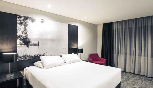 Apartment, 1 Queen Bed, Balcony (West End)