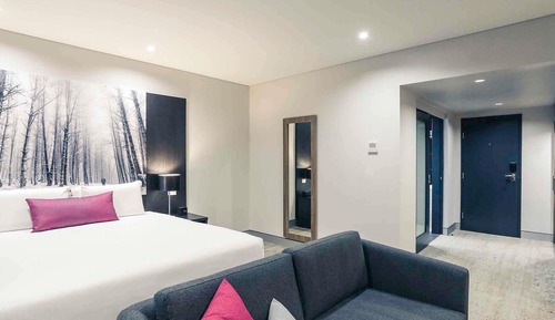 Superior Room, 1 King Bed