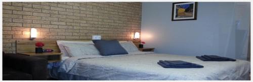 Deluxe Queen Suite