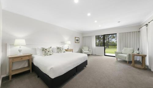 Superior Deluxe Double or Twin Room 
