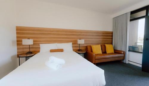 Queen Room with Balcony