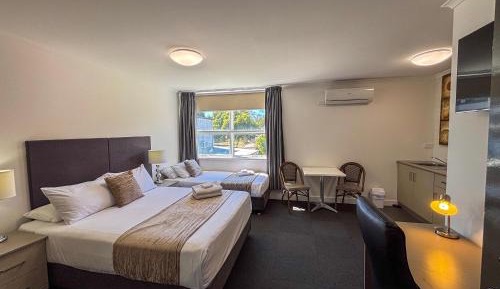Deluxe Triple Room