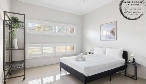 Queen Room with Shared Bathroom
