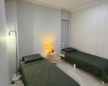 Standard Twin Room with Shared Bathroom