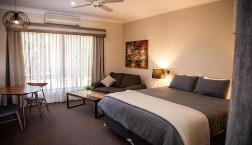 Triple Room with Bath