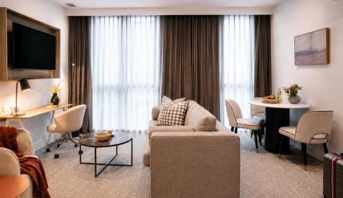 One Bedroom Apartment