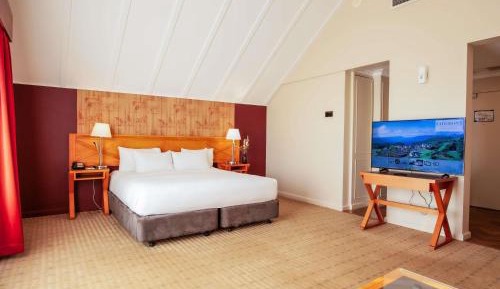 Deluxe Room with Balcony