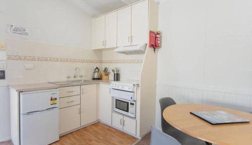 One-Bedroom Bungalow