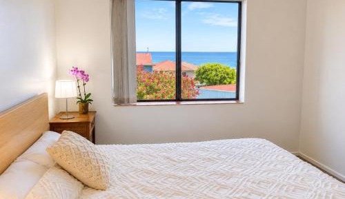Two-Bedroom Apartment with Balcony and Sea View