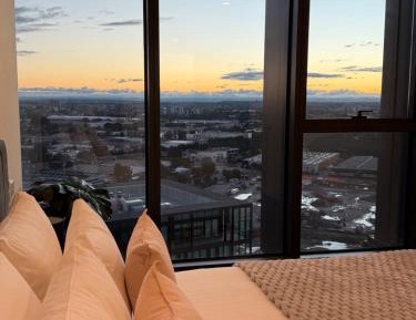 Two-Bedroom Deluxe Apartment with Harbor View