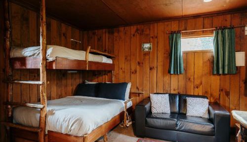 Bushman Bunk Hut