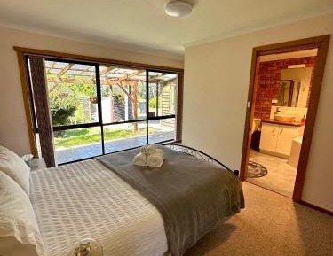 King Room with Mountain View