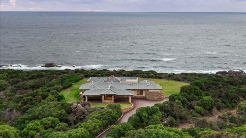 Four-Bedroom Deluxe Home - Oceanfront