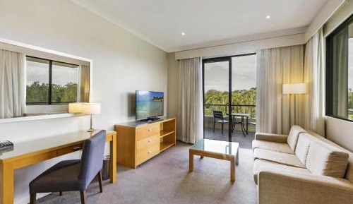Privilege Queen Room with Balcony 