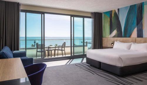 Superior King Room with Bay View