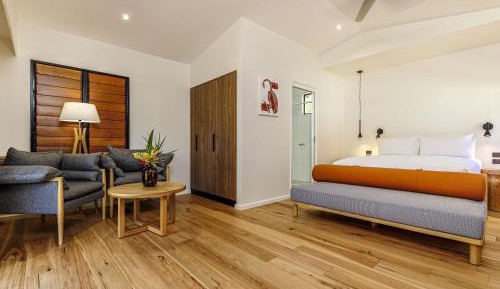 Deluxe Queen Bungalow (Pet-friendly rooms available upon request)