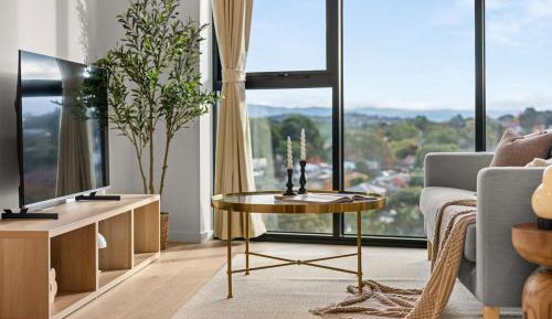 One-Bedroom Apartment with Balcony