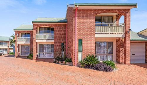 Two-Bedroom Townhouse