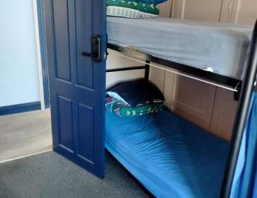 Single Bed in Mixed Dormitory Room