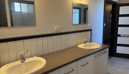 Twin Room with Shared Bathroom