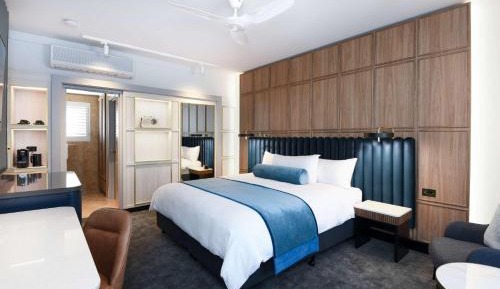 King Room