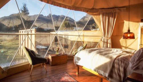 King Room with Mountain View