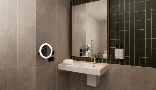 Standard King Room - Accessible