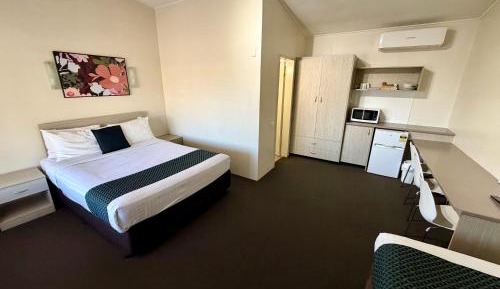 Basic Triple Room