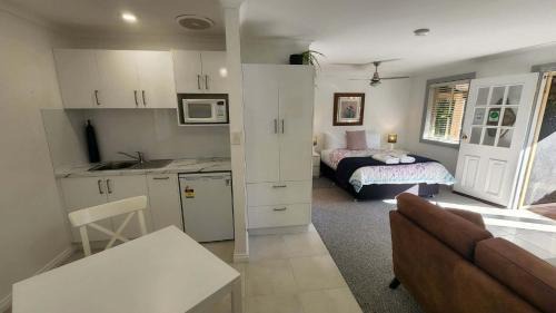 Iris Cottage