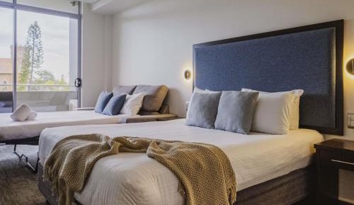 Queen Room with Sofa Bed and Balcony
