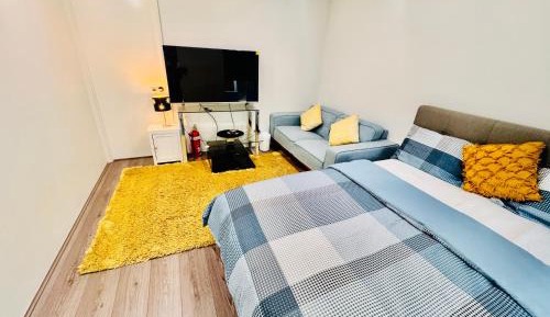 Deluxe Family Suite