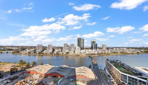 Three-Bedroom Apartment with Water View