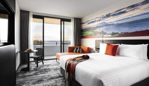 Deluxe King Room with Balcony