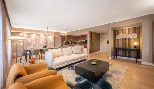 Parkroyal Suite