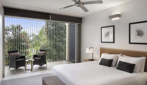 Three-Bedroom Deluxe Apartment