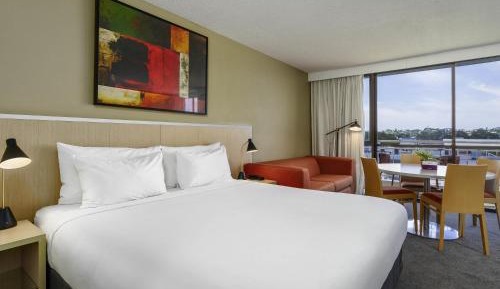 Superior Room with Two Zip Beds - City Side