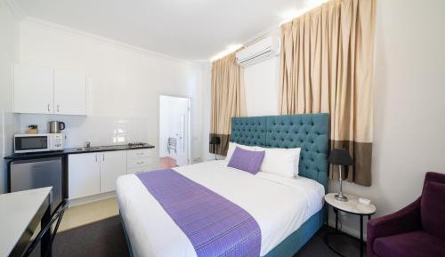 Superior King Suite