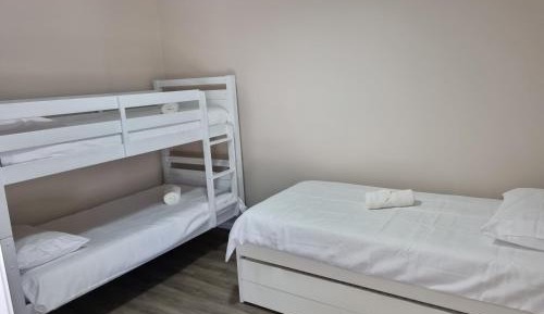 Deluxe Queen Suite