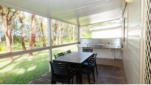 Deluxe Two-Bedroom Bushland Villa with Spa Bath